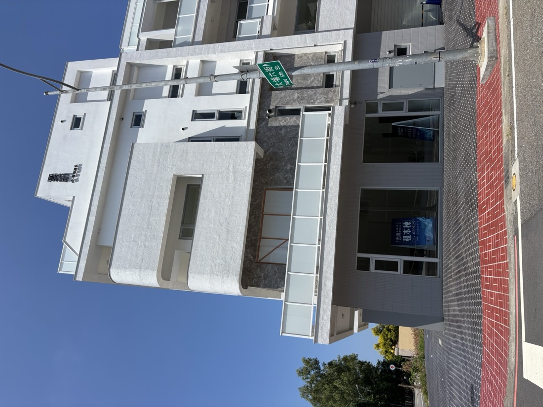 滴水條施工案例:轉角店面大樓