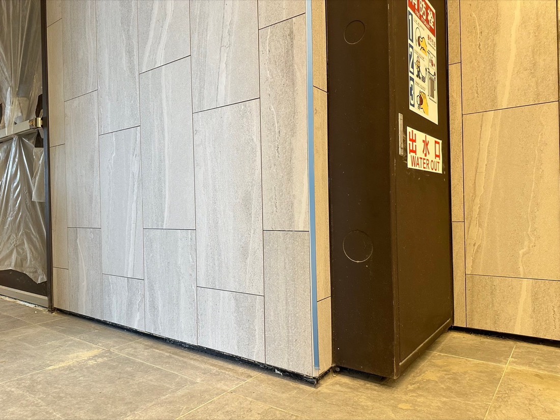 勾縫踢腳板施工案例:牆面轉角